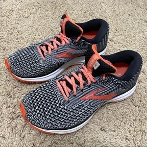 Orange and Black Brooks Revel 2 Woman’s Size 6.5